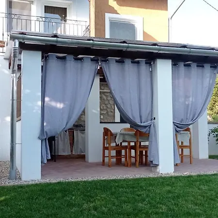 Horizont Vendeghaz בית הארחה